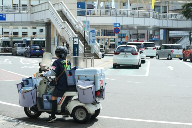 Eternal Q2 results – delivery scooter with packages on a city street